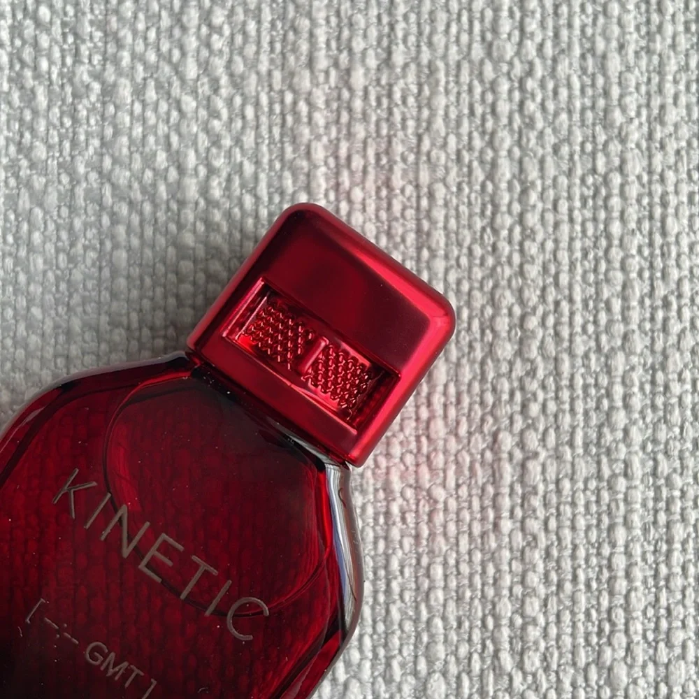 TUMI KINETIC GMT miniature fragrance 0.25 oz.